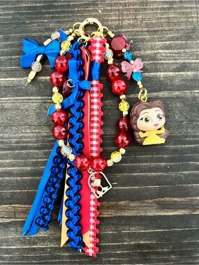 Belle doorable keychain